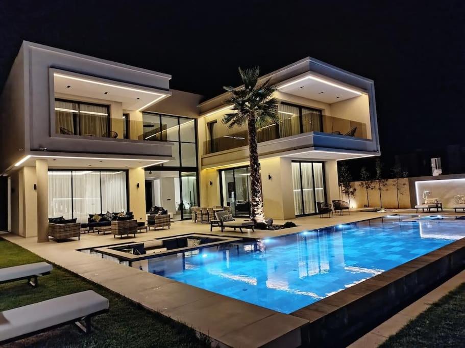 Construction villa moderne palmeraie Marrakech